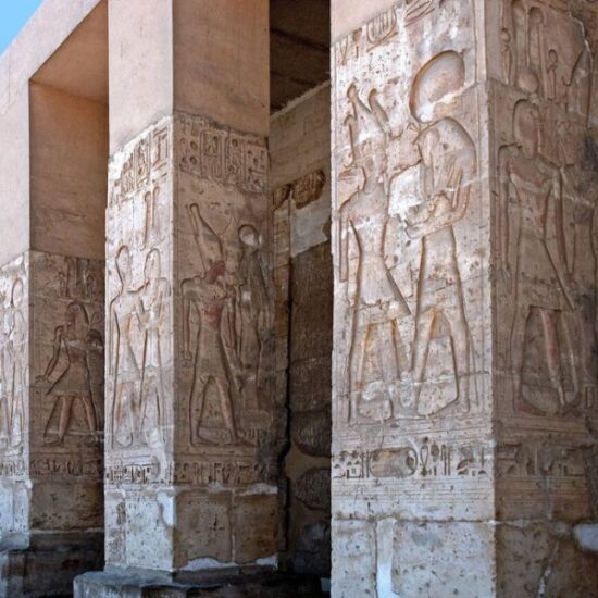 Excursión de un día a Abydos y Dendera desde Luxor - Egypt Tours Group (ES)