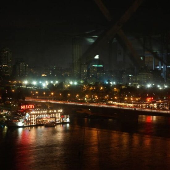 Crucero por el Nilo con Cena y Espectáculo en El Cairo - Crucero con Cena por el Nilo