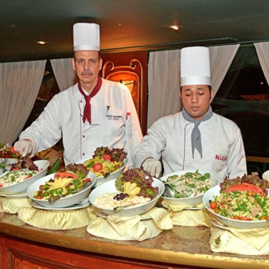 Crucero por el Nilo con Cena y Espectáculo en El Cairo - Crucero con Cena por el Nilo