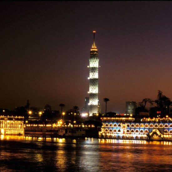 Crucero por el Nilo con Cena y Espectáculo en El Cairo - Crucero con Cena por el Nilo