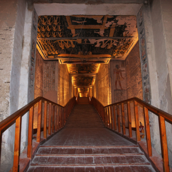 Explore the fascinating tombs of Egypt's pharaohs in the Valley of the Kings - 7 Days Cairo, Abu Simbel, Luxor & Bahariya Oasis Tour
