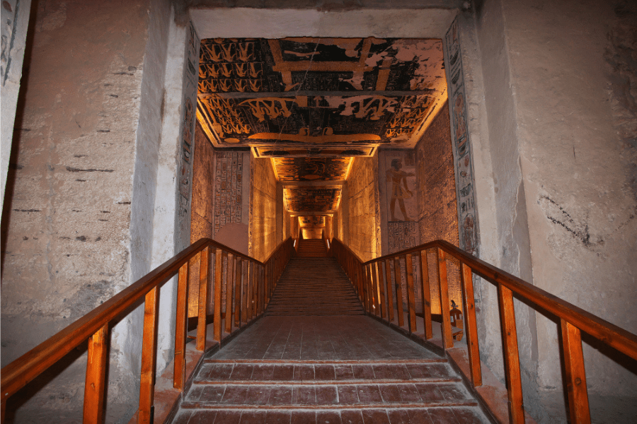 Explore the fascinating tombs of Egypt's pharaohs in the Valley of the Kings - 7 Days Cairo, Abu Simbel, Luxor & Bahariya Oasis Tour