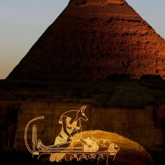 Espectáculo de Luz y Sonido en las Pirámides de Guiza - Espectáculo de Luces en las Pirámides de Egipto